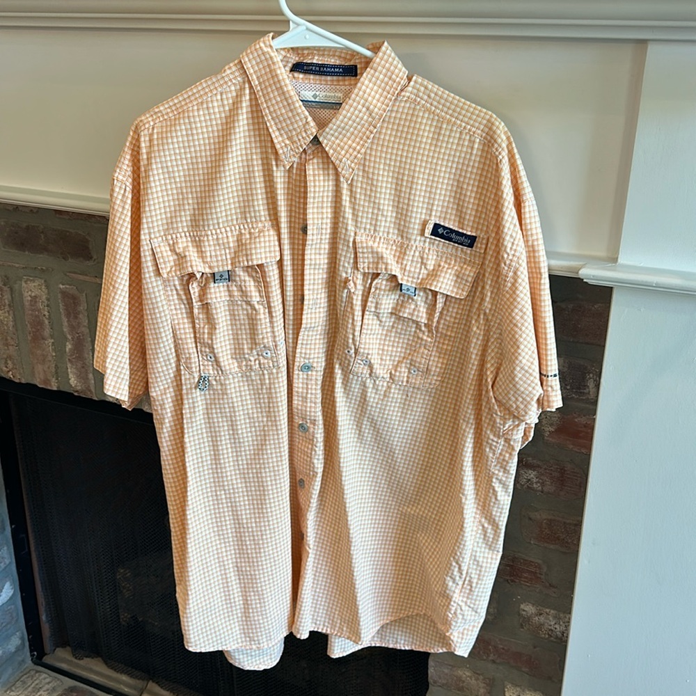 Columbia Short Sleeve Fishing shirt, orange and white (Size Large)